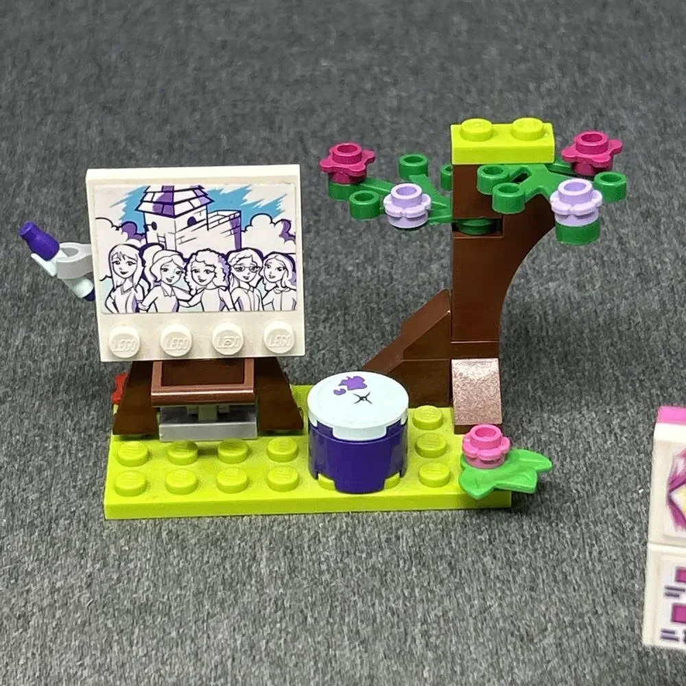 LEGO Friends Emma’s Art Stand 41332 & Fashion Cube 41668 Building Sets + Manual